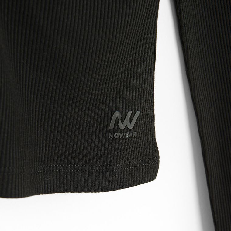Prążkowana bluzka ecru z koronką NOWEAR
