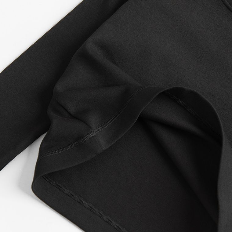 Dopasowana koszulka treningowa crop top NOWEAR
