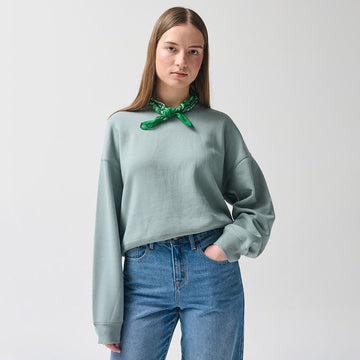 Miętowa bluza o kroju cropp NOWEAR
