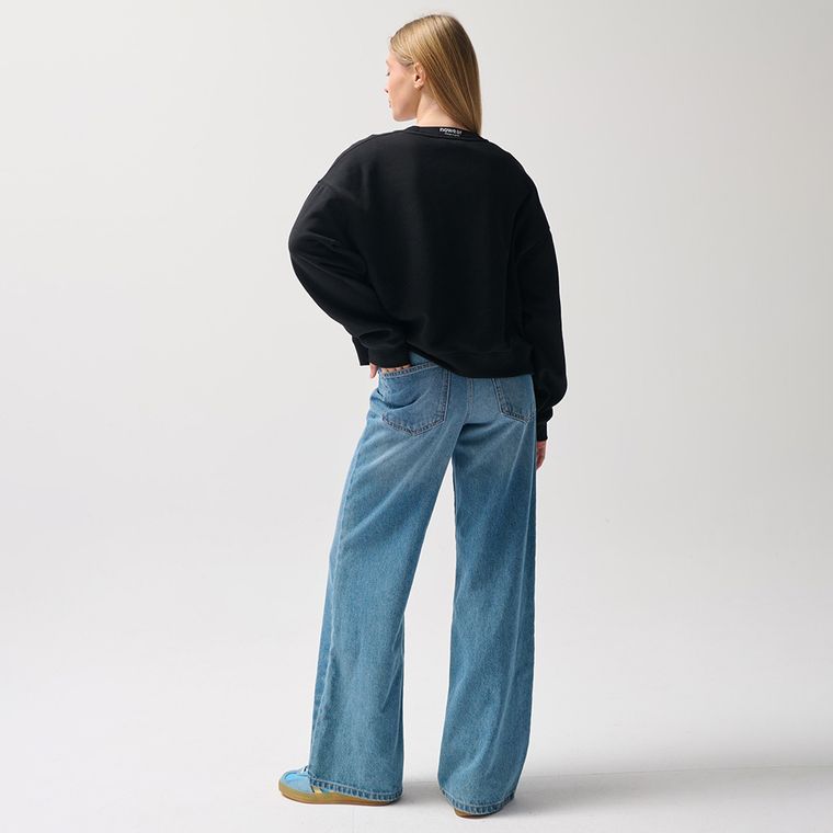 Czarna bluza o kroju cropp boxy NOWEAR